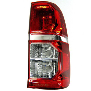 Задний фонарь внешний правый Toyota Hilux (2011-2015)