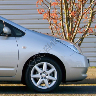 Крыло переднее правое в цвет кузова Toyota Prius XW20 (2003-2009)
