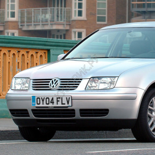 Бампер передний в цвет кузова Volkswagen Bora (1999-)